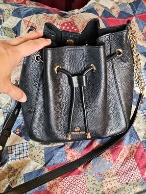 Michael Kors Black Leather Drawstring Bucket -small Flaw On Strap See Pictues